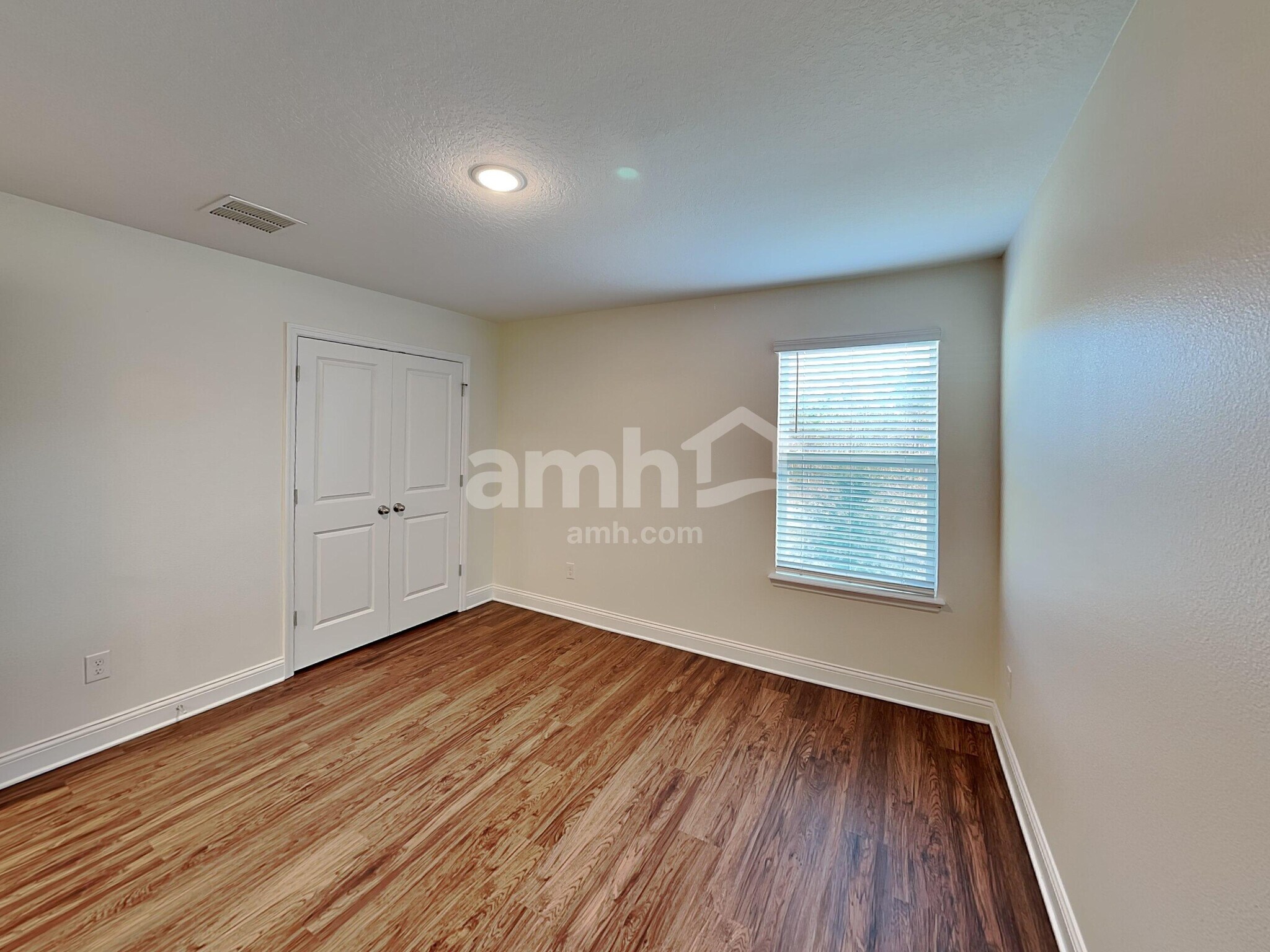 Building Photo - 6058 Little Blf Cir