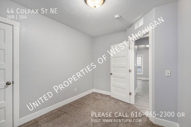 Building Photo - 44 Colfax St NE