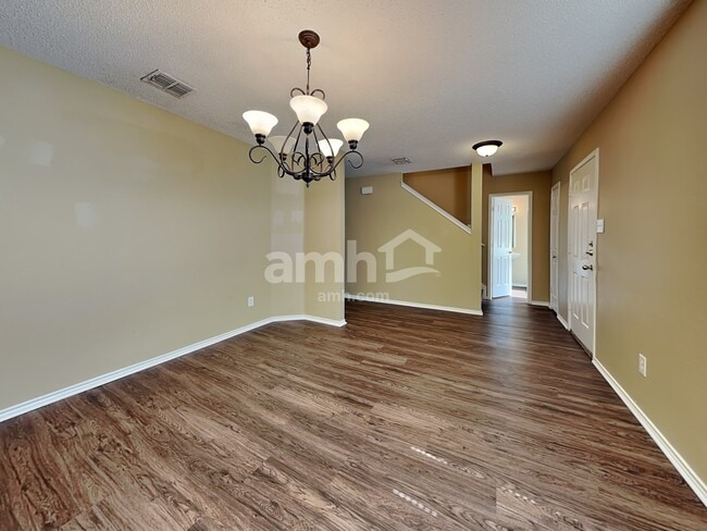 Building Photo - 711 Odenville Dr