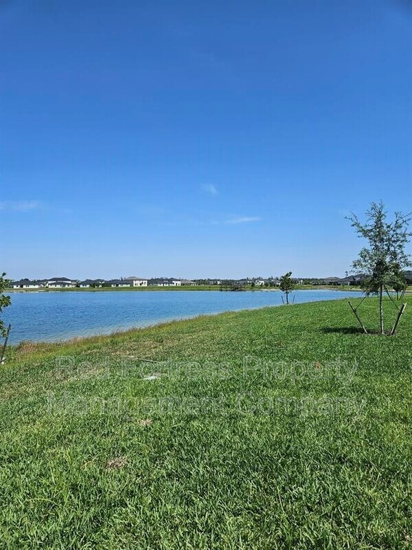 Building Photo - 17633 Paradiso Wy