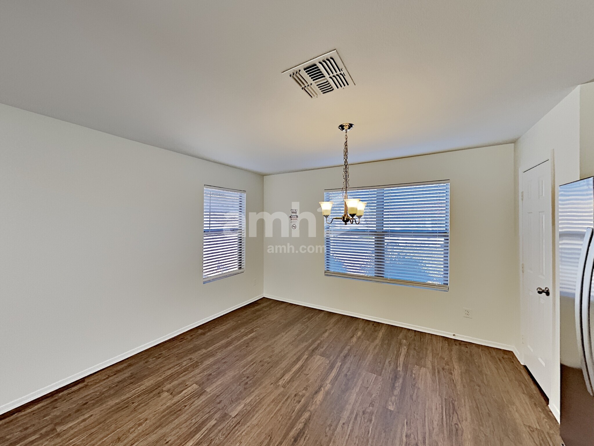 Building Photo - 11363 E Ramblewood Ave