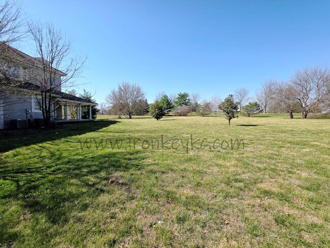 Building Photo - 14112 Windsor St