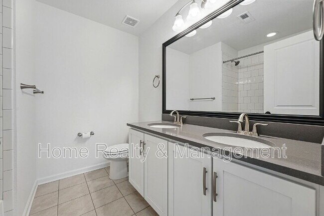 Building Photo - 9364 E 105th Ave