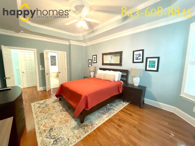 Building Photo - Gorgeous home in an ideal location on Daniel Island