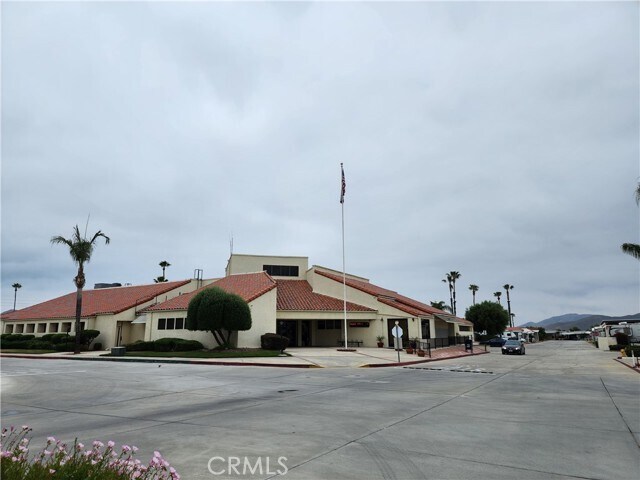 Building Photo - 1295 S Cawston Ave