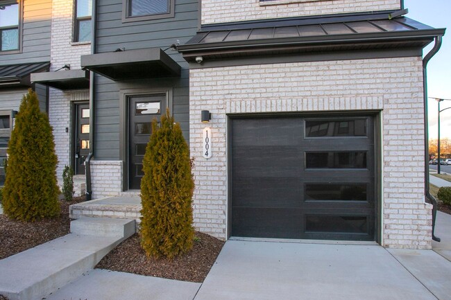 Building Photo - Beautiful Home in Gallatin!