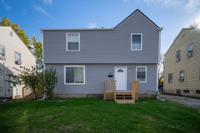 Building Photo - 1747 E Frankfort St