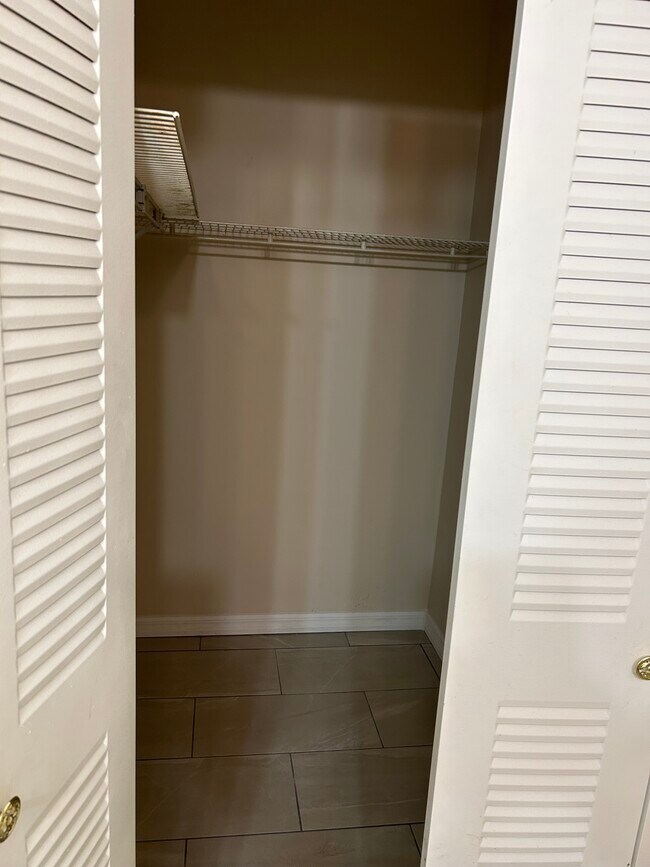 Building Photo - 2517 S 17th St