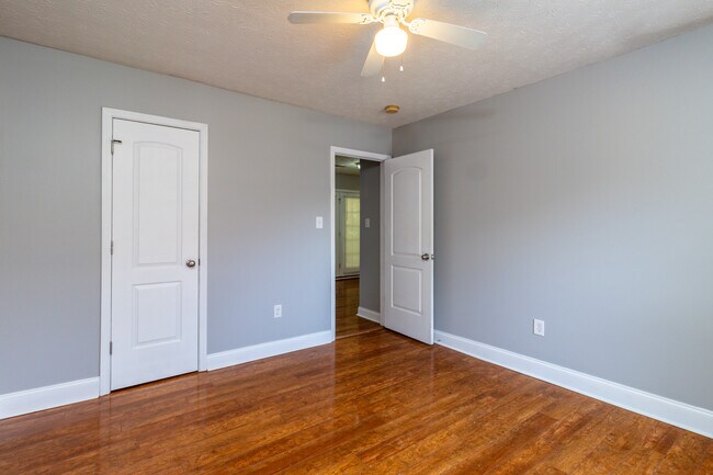 Building Photo - 7005 Buddy J Ln