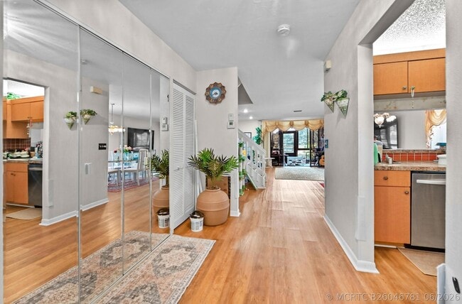 Building Photo - 4587 Carambola Cir S