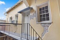 Building Photo - 708 Orleans St