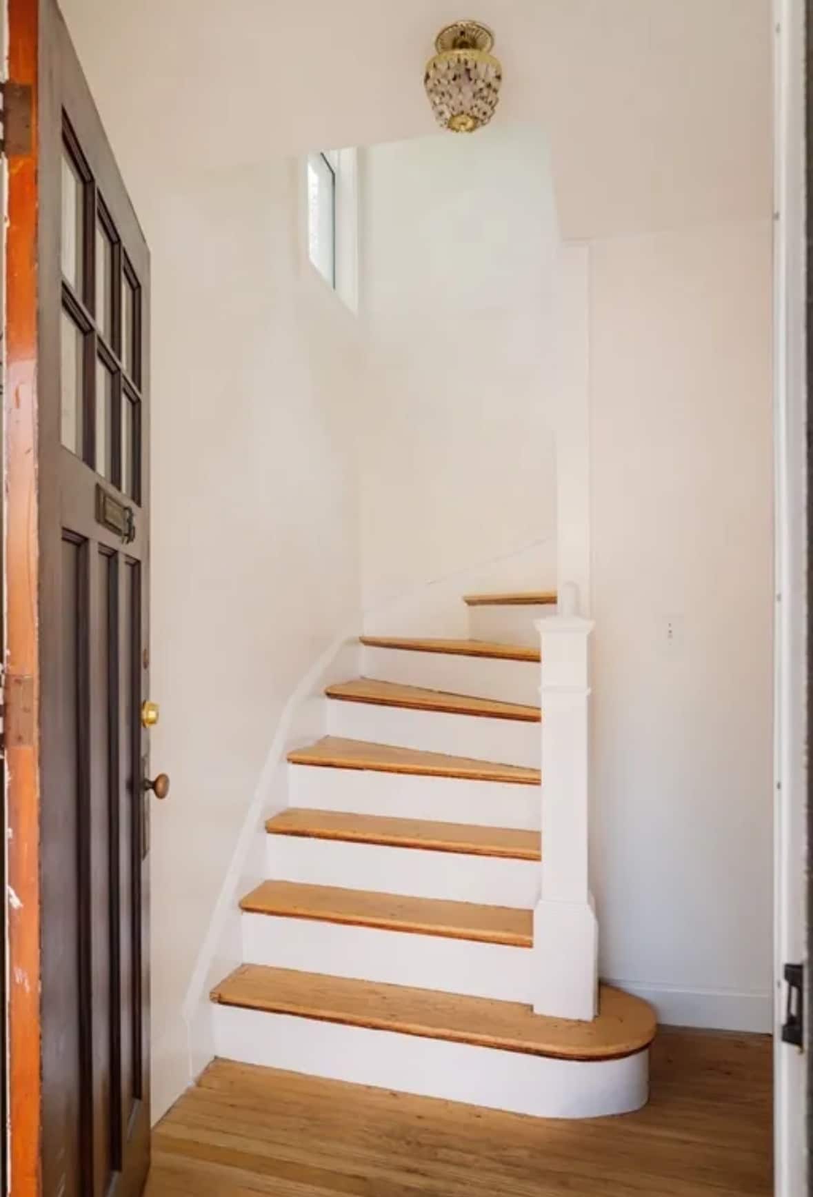 Building Photo - 36 Burgoyne St