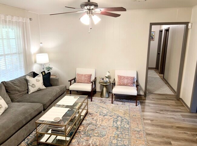 Building Photo - 2534 Rosefield Dr