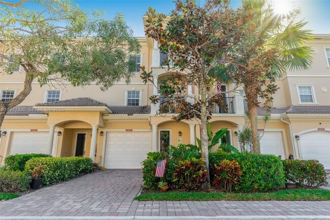 Building Photo - 12631 SE Old Cypress Dr