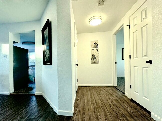 Building Photo - 16060 39th Ave