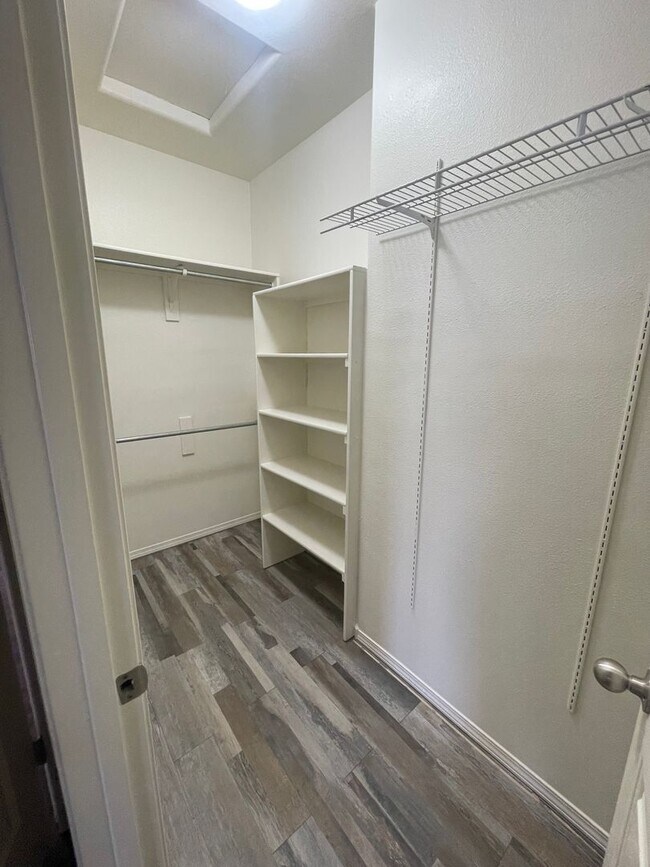 Building Photo - Great 3 Bedroom Home