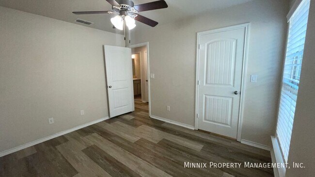 Building Photo - 2118 143rd St