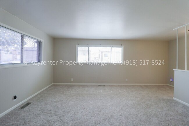 Building Photo - LOCATION LOCATION LOCATION!! Brookside Gem Available Immediately!