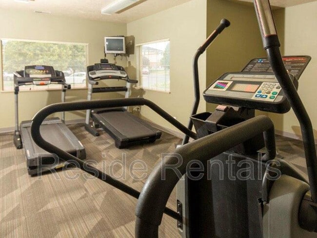 Building Photo - 1754 N 500 W