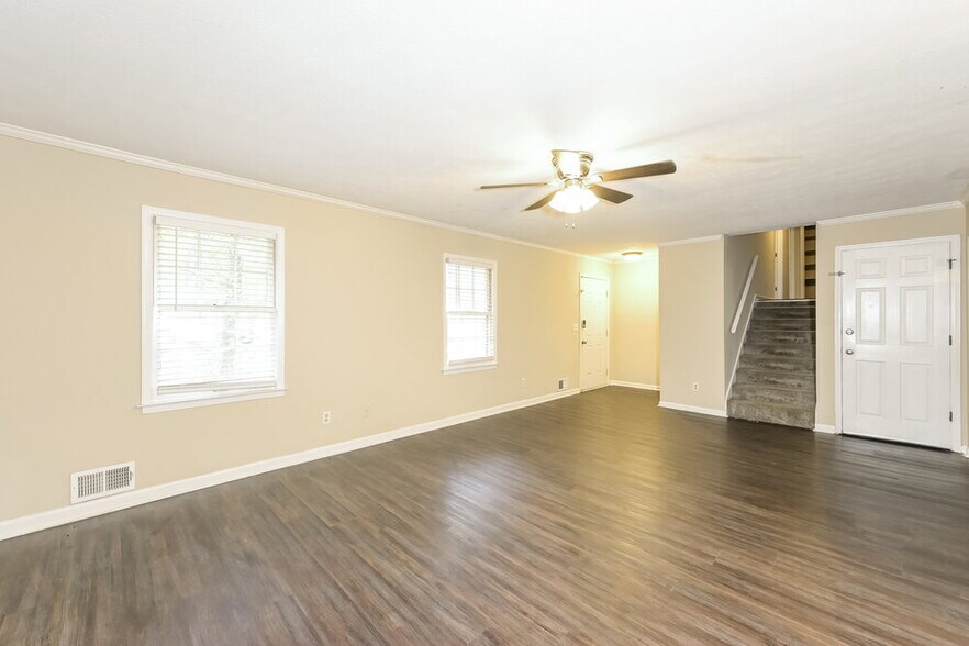 Building Photo - 1560 Cherry Hill Ct SW