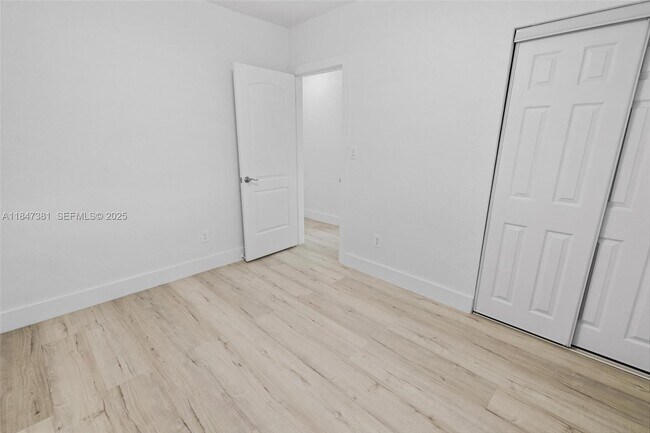 Building Photo - 18401 NW 42nd Ct