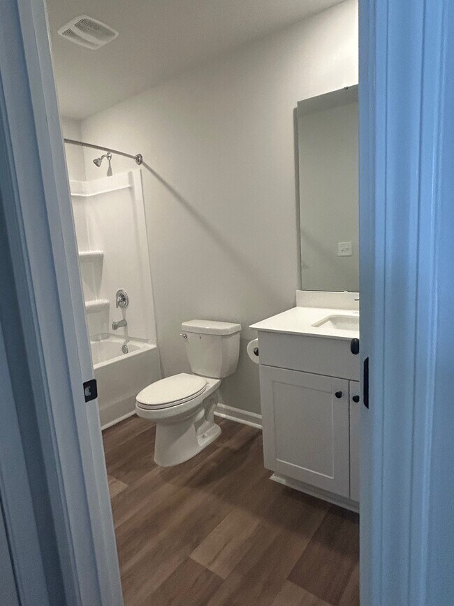 Building Photo - 1745 King Oaks Lp