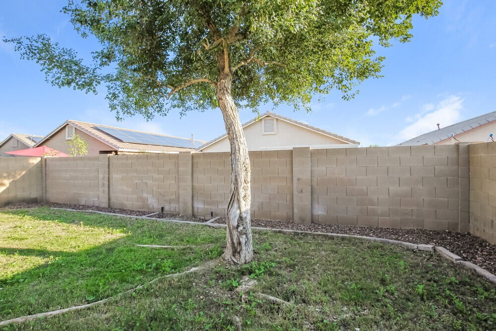Building Photo - 11357 W Loma Blanca Dr