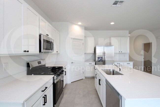 Building Photo - 20900 S 231st Way