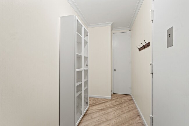 Building Photo - 7004 JFK Blvd E