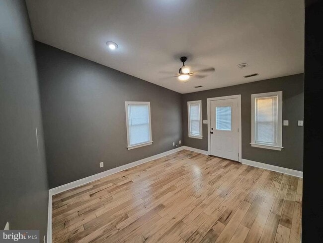 Building Photo - 17268 Larimer St