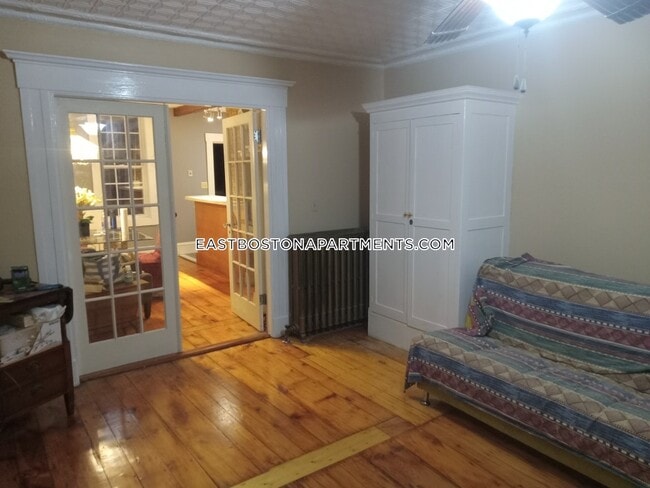 Building Photo - 46 Princeton St