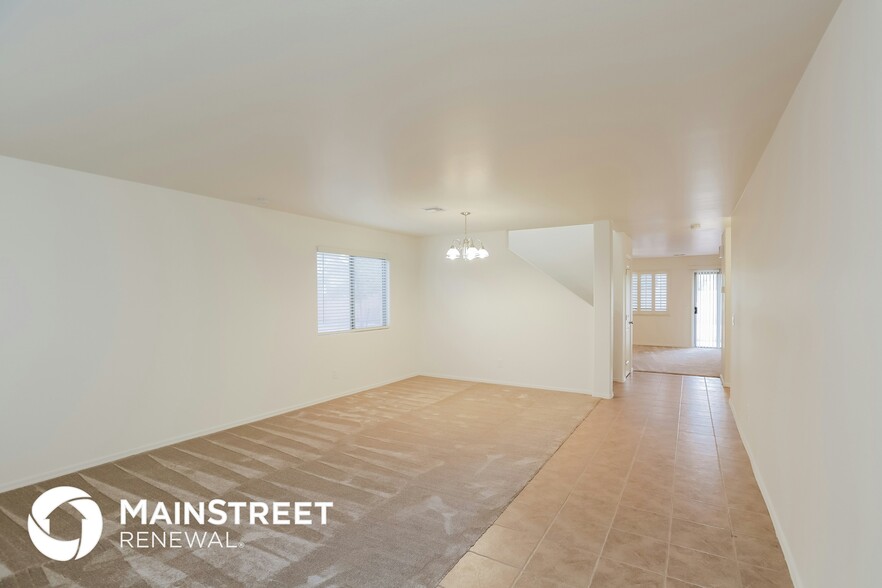 Building Photo - 16016 N 168th Ln