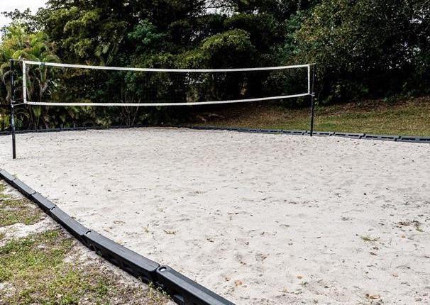 Building Photo - 7813 Sanibel Dr