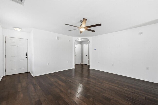 Building Photo - 11412 Robert Wooding Dr