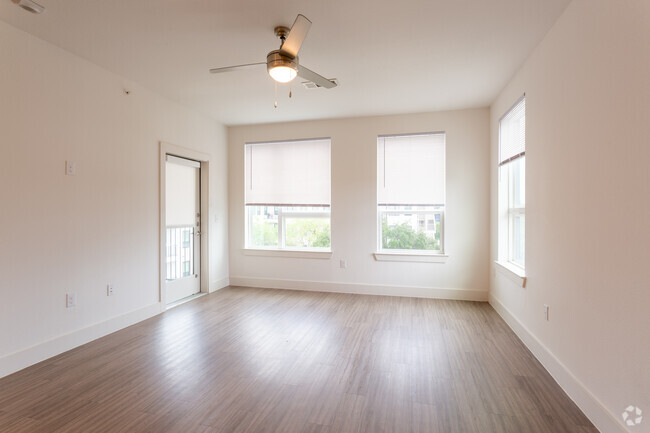1BR, 1BA - 646SF - Pathways at Chalmers Courts South