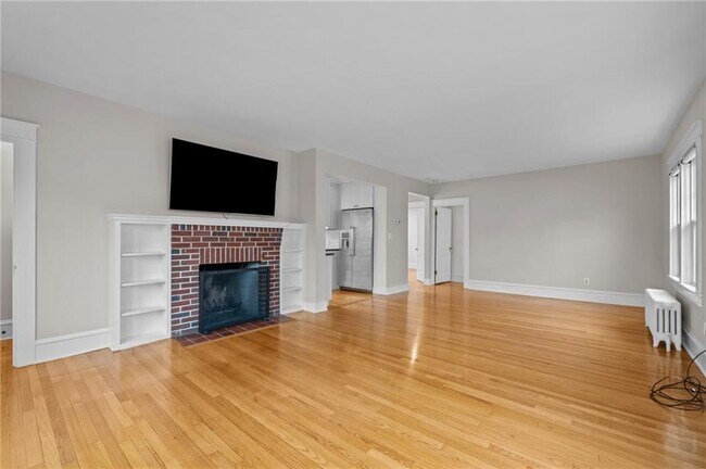 Building Photo - 36 Almy St