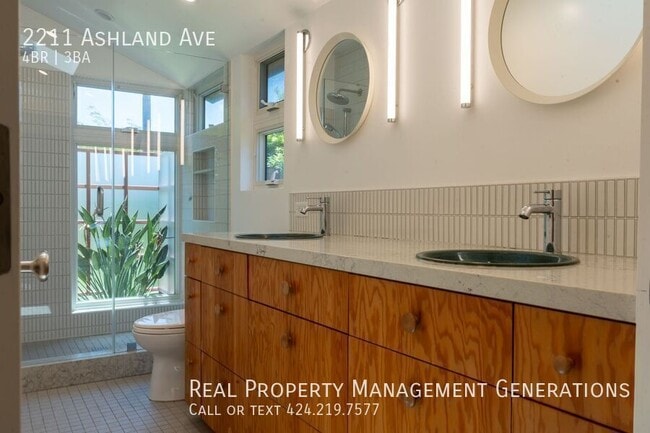 Building Photo - 2211 Ashland Ave