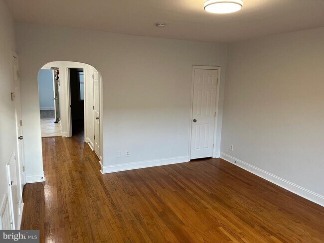 Building Photo - 4009 8th St NE