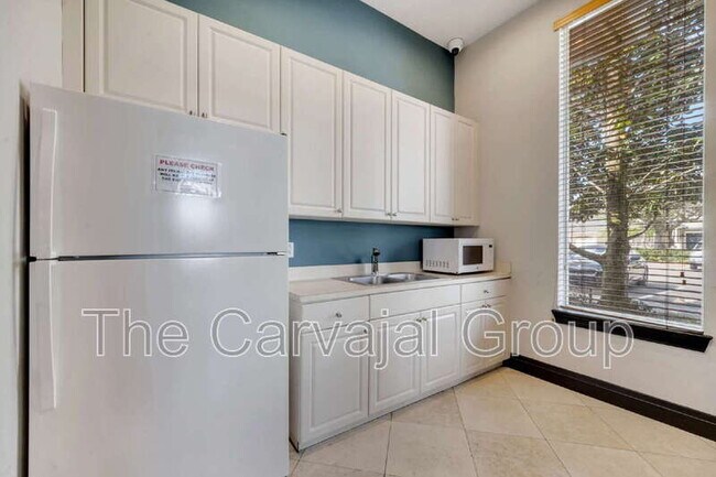 Building Photo - 4019 Alcott Cir