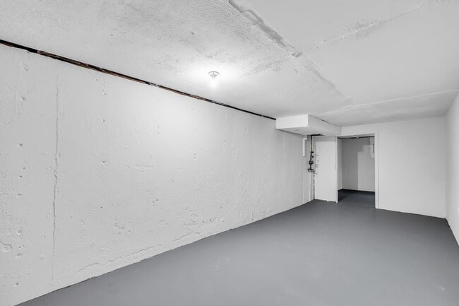 Building Photo - Now Available – Section 8 Welcome