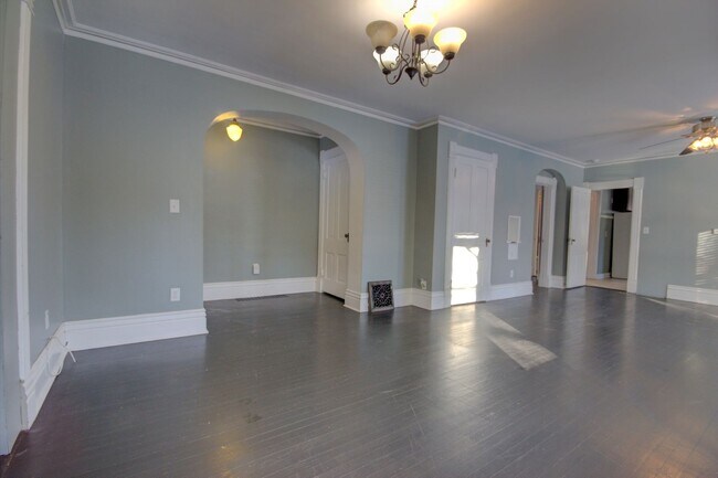 Building Photo - 1135 11th Ave