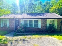 Building Photo - 6740 Solomons Island Rd N