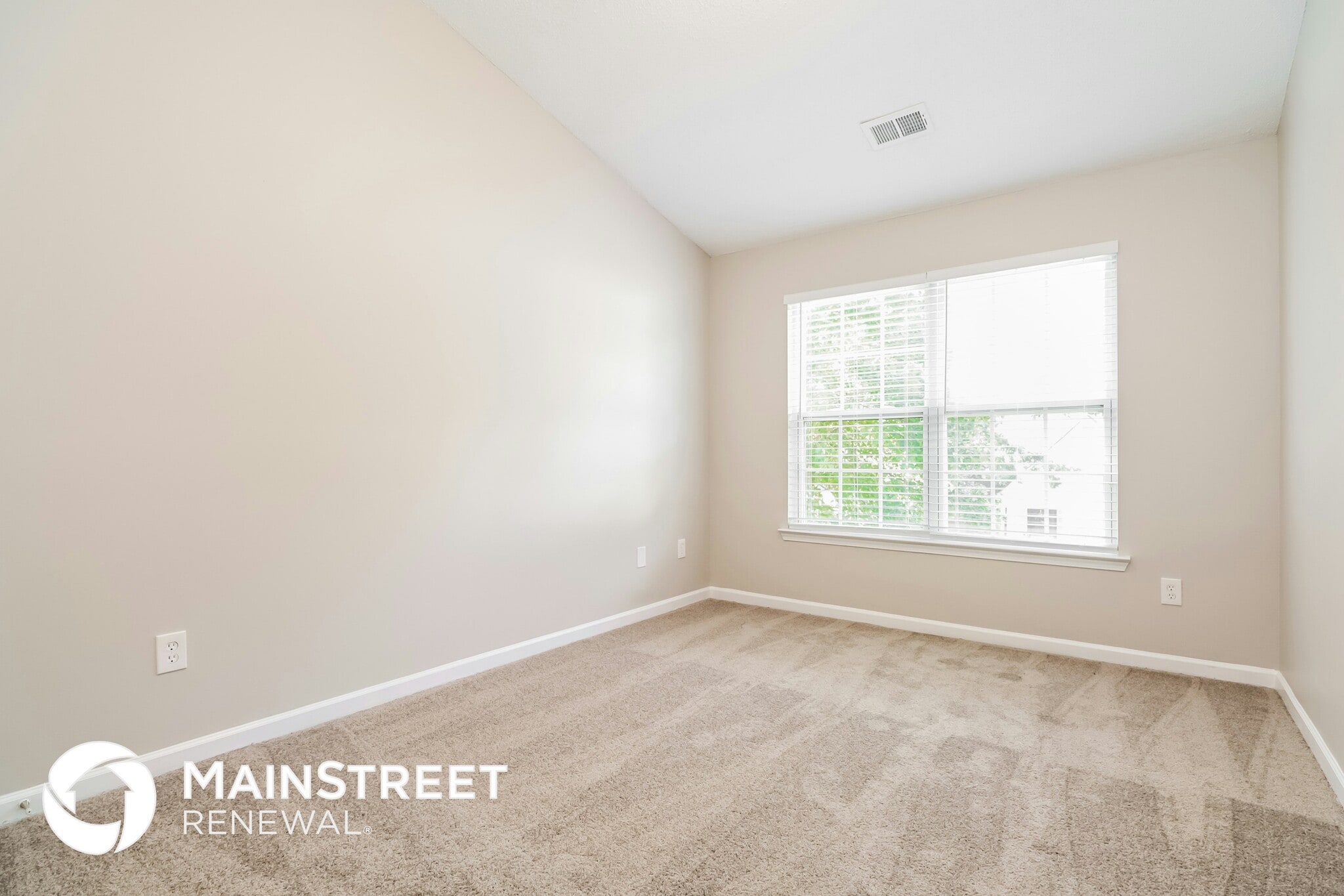 Building Photo - 192 Lossie Ln