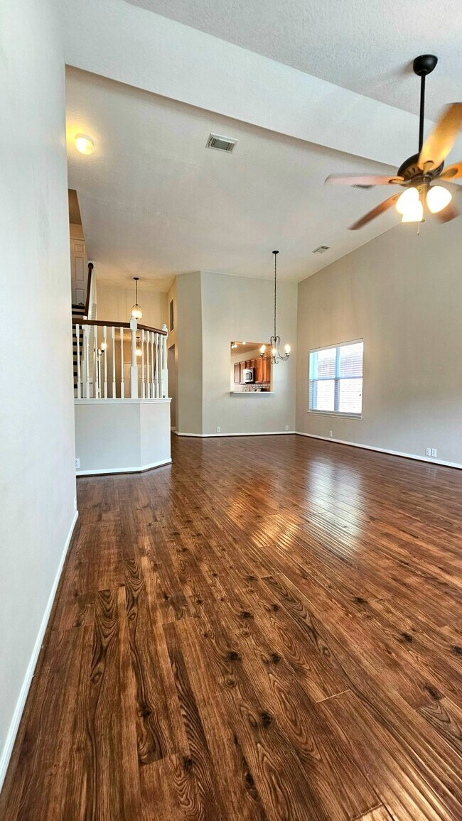 Building Photo - 714 Cypresswood Ridge