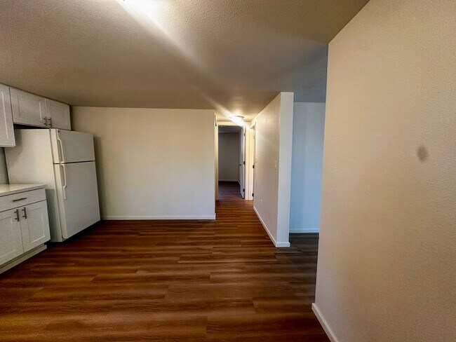 Building Photo - Welcome to Luradel Street Apartments – Com...