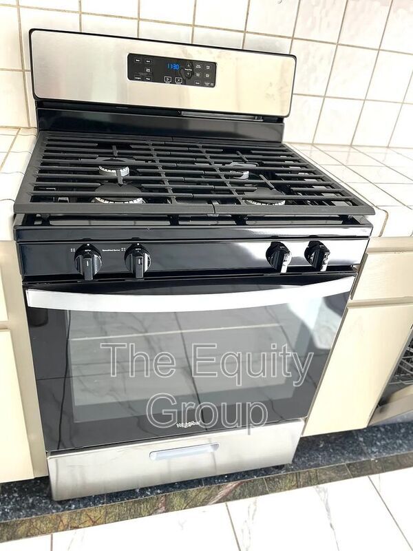 Building Photo - 303 Riverside Dr