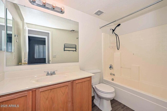 Building Photo - 13101 W Indianola Ave