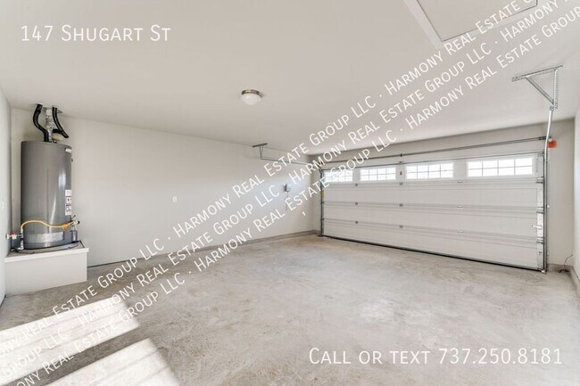 Building Photo - 147 Shugart St