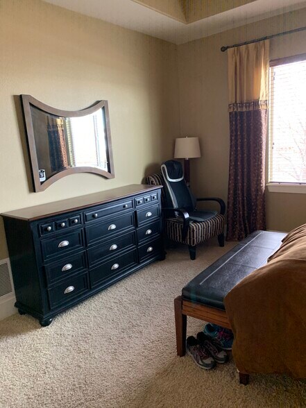 Master bedroom - 3635 Reindeer Cir