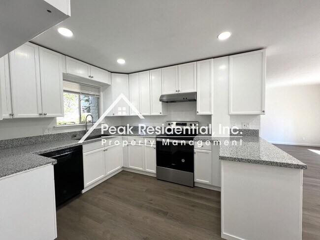 Building Photo - Wonderful 4bd/3ba Home-Must See!